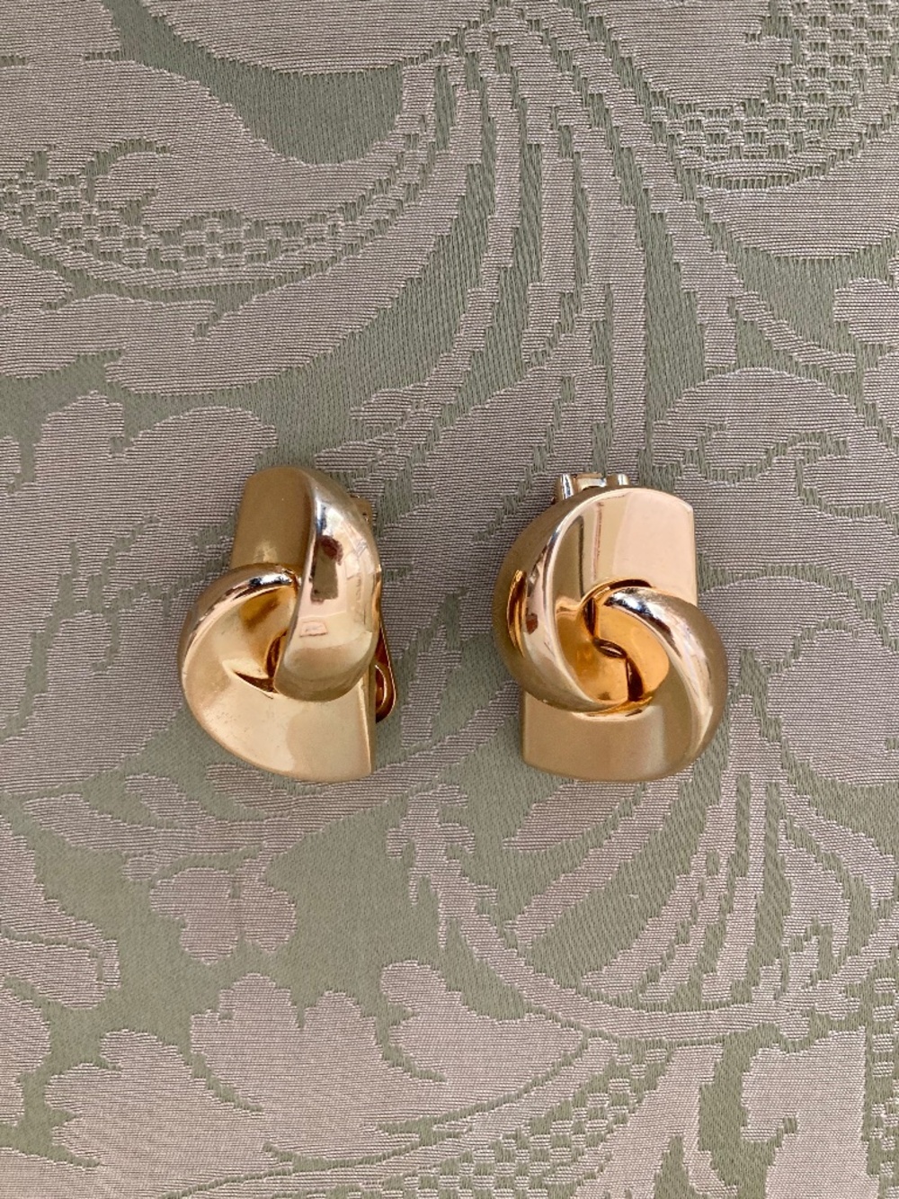 Christian Dior clip earrings, from 1980,s, CD logo , gold plated